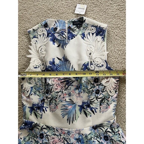 SISTER JANE Dress Size Medium White Blue Floral Sleeveless Fit Flare Mini Lace - Picture 11 of 12